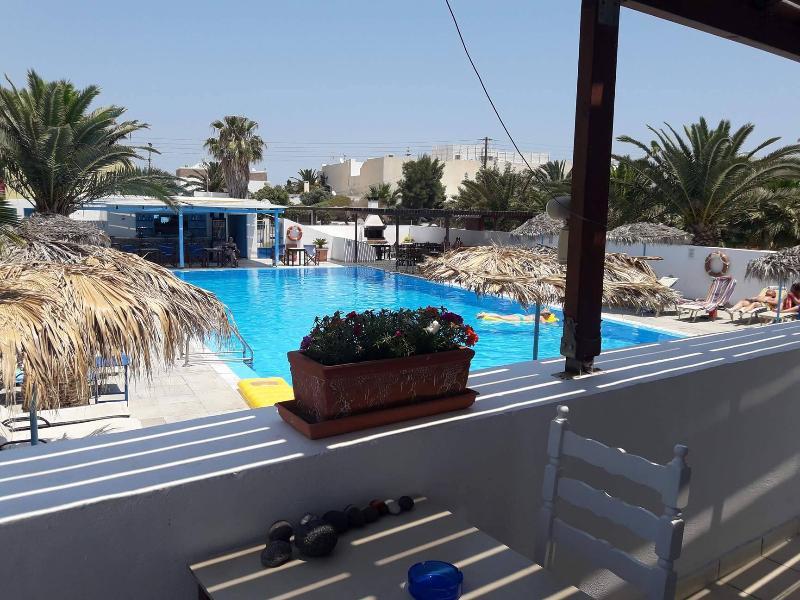 Gardenia 3* Perissa (Santorini)